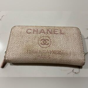 Chanel Zippy linen wallet